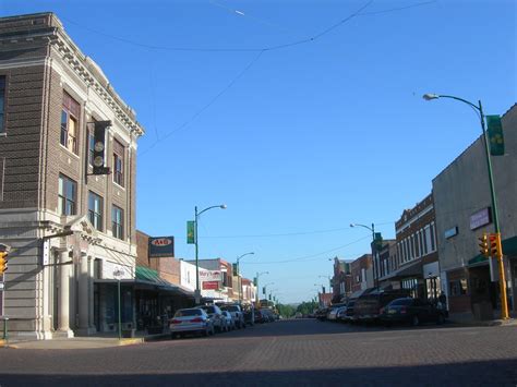 Falls City, Nebraska .